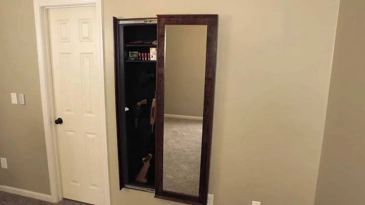 secret-mirror