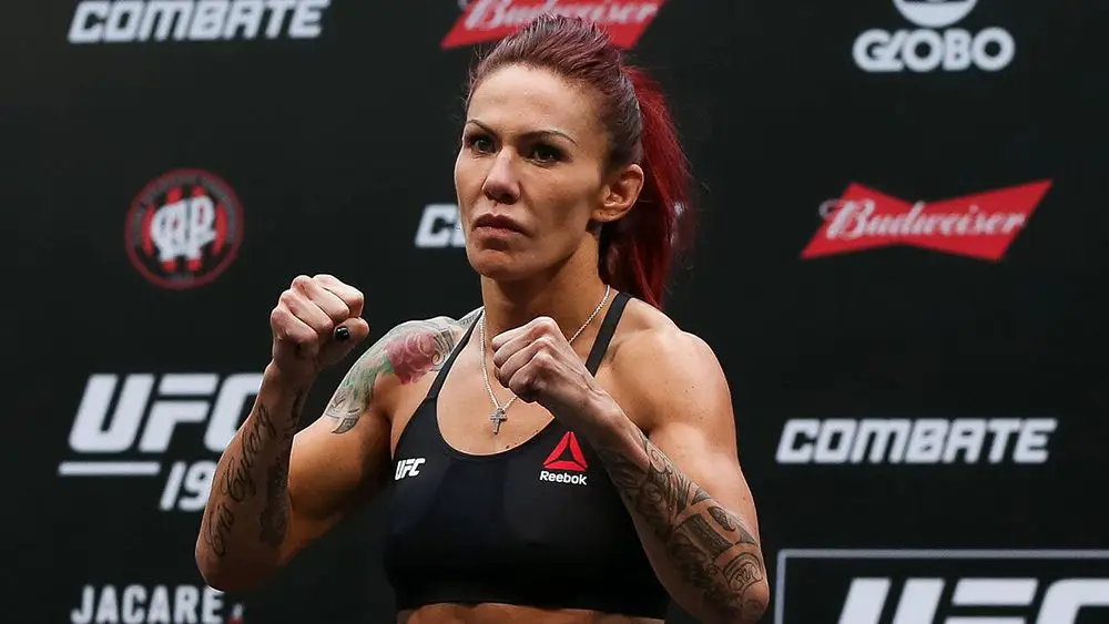 Cris-Cyborg